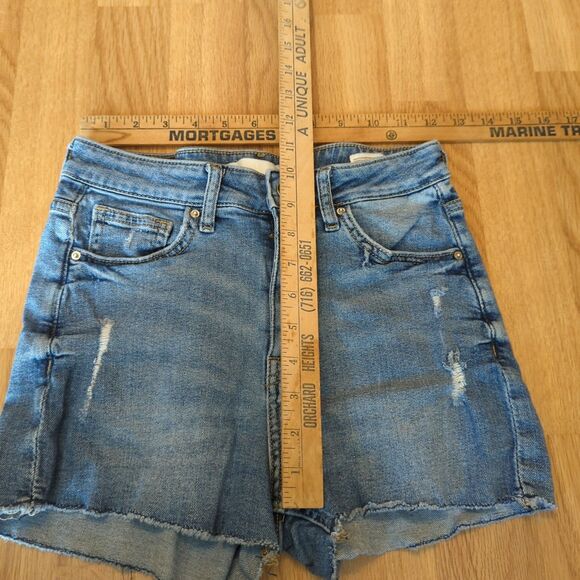 H&M Denim Jean Shorts Womens 4 Blue Cutoff Medium Wash Distressed Summer - Picture 3 of 6